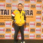 Adeni Muhan, purnawirawan Brigjen Polisi, memulai kiprah politiknya bersama Partai Hanura.