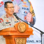Irjen Pol. Waris Agono memberikan pengarahan kepada personel Polres Pulau Morotai, 25 Juni 2025.