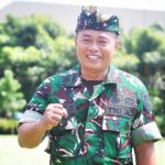 Letkol I Wayan Suwitantra, S.I.P., mengenakan seragam dinas TNI, berdiri dengan latar suasana institusional yang formal.