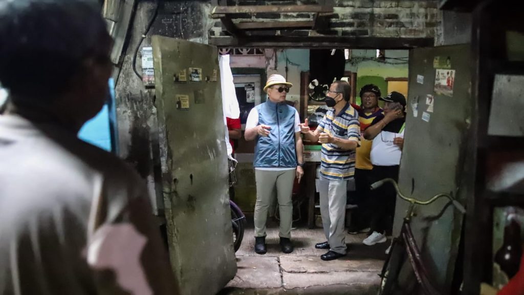 Wali Kota Jakarta Pusat, Arifin, memantau kondisi di tiga titik wilayah Jakarta Pusat.