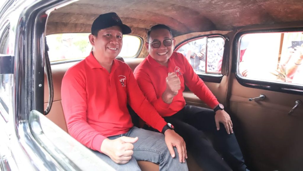 Wali Kota Jakarta Pusat Arifin mendampingi Asisten Kesra DKI Ali Maulana Hakim dalam kegiatan Napak Tilas Proklamasi 2025 bertema “Menapak Jejak Pahlawan.”