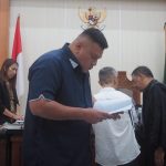 Direktur PT Samahita Umalas Prasada (SUP), Charles B. Siringo Ringo, memberikan keterangan sebagai saksi.