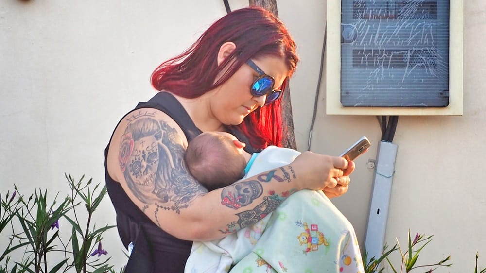 Pesan tentang keseimbangan antara kesibukan dan kehadiran penuh makna dalam hidup.