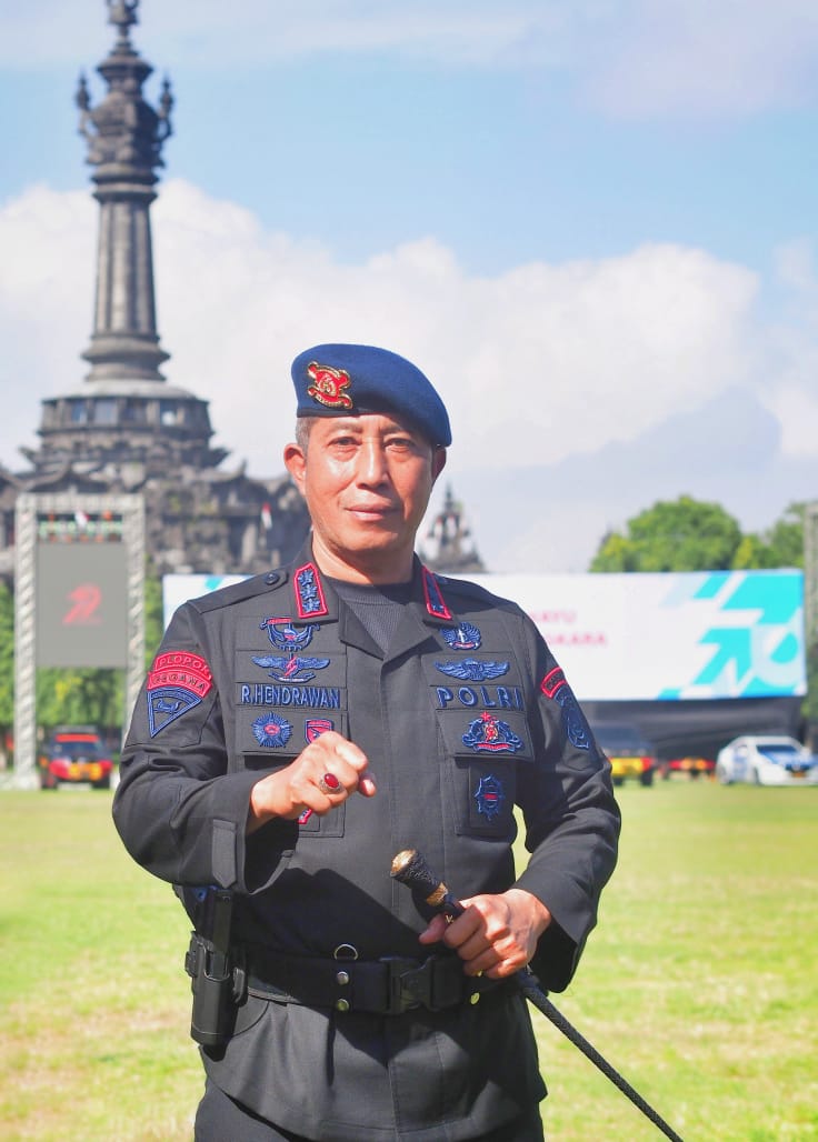 Kombes Pol. Rachmat Hendrawan menjabat sebagai Dansat Brimob Polda Bali sejak 2024.