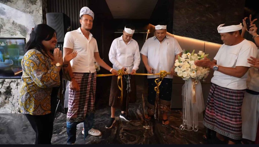 Peresmian The Umalas Signature sebagai hunian premium berkonsep budaya Bali modern.