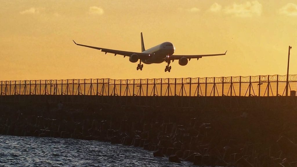 Penerbangan rute Jakarta–Denpasar menjadi salah satu rute tersibuk selama libur Nataru 2025.