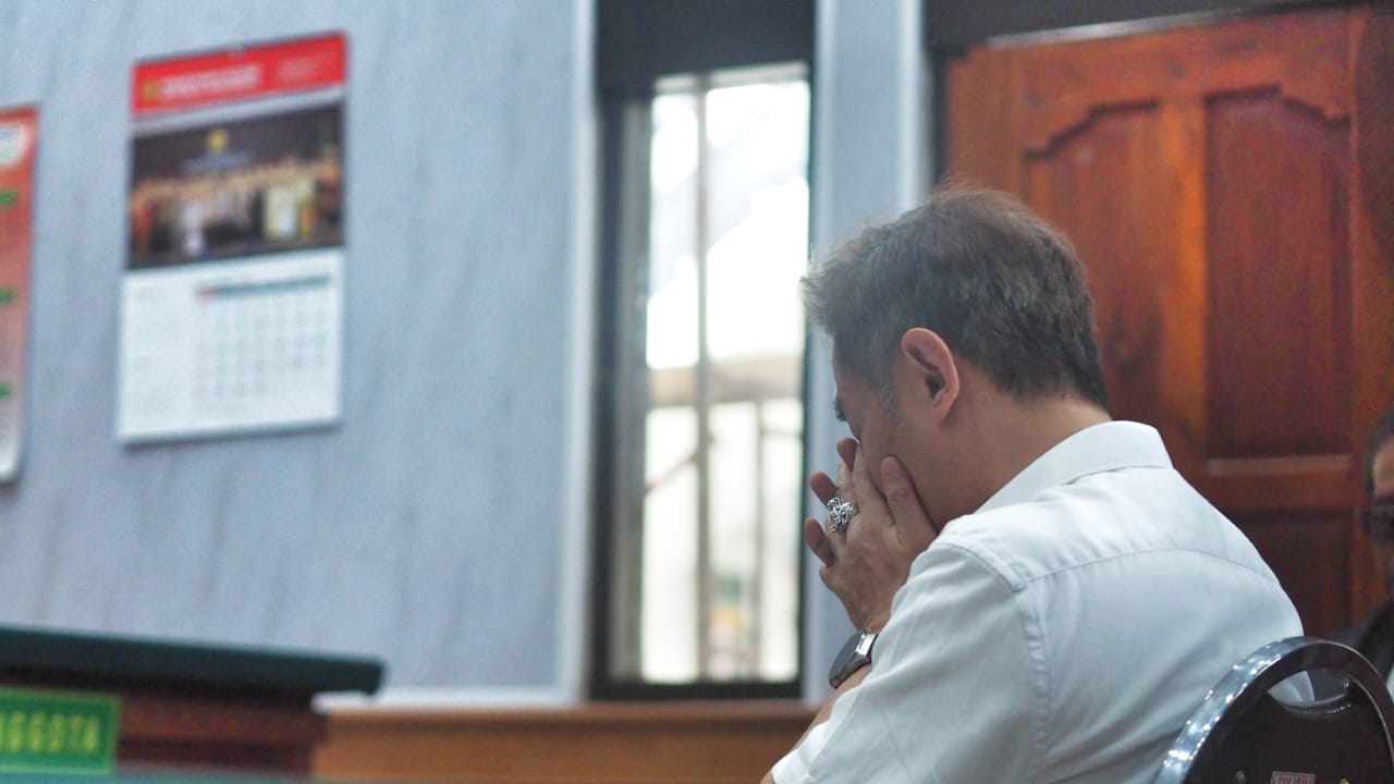 Budiman Tiang mengikuti sidang putusan di Pengadilan Negeri Denpasar.