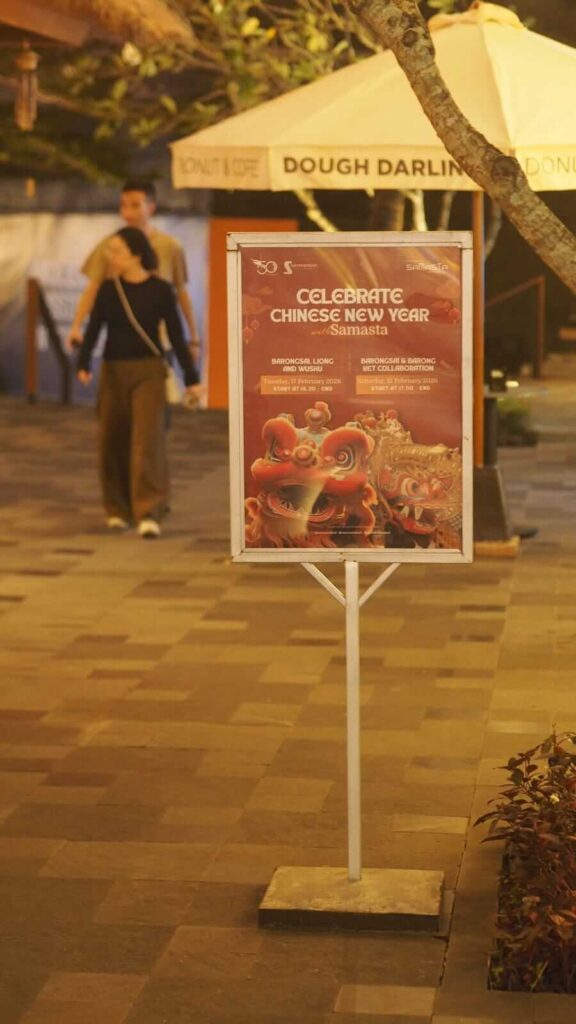 Pertunjukan budaya Barongsai, Liong, Wushu, dan Barong Ket di Samasta Lifestyle Village.