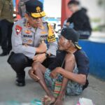 Sosok pemimpin dalam momen interaksi dengan orang lain.