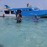 Pemandangan laut dan langit Karimunjawa yang tenang dan harmonis.