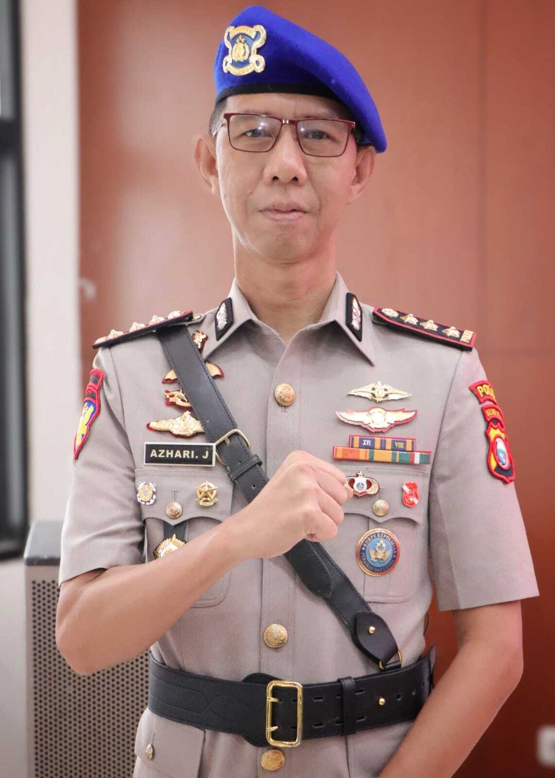 Kombes Pol Azhari Juanda memberikan apresiasi kepada personel atas pengungkapan kasus penyelamatan satwa endemik Papua.