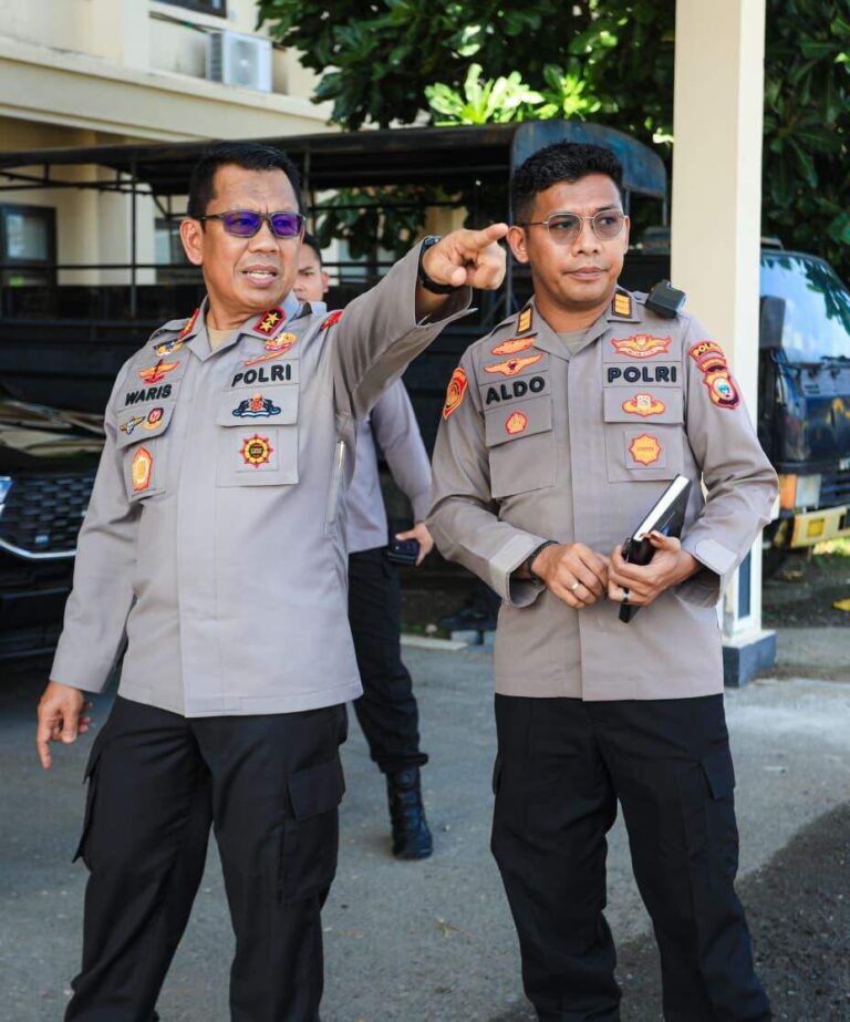 AKP Aldolfian Elisa Paka, S.Tr.K., S.I.K. dalam kegiatan resmi kepolisian dengan sikap profesional