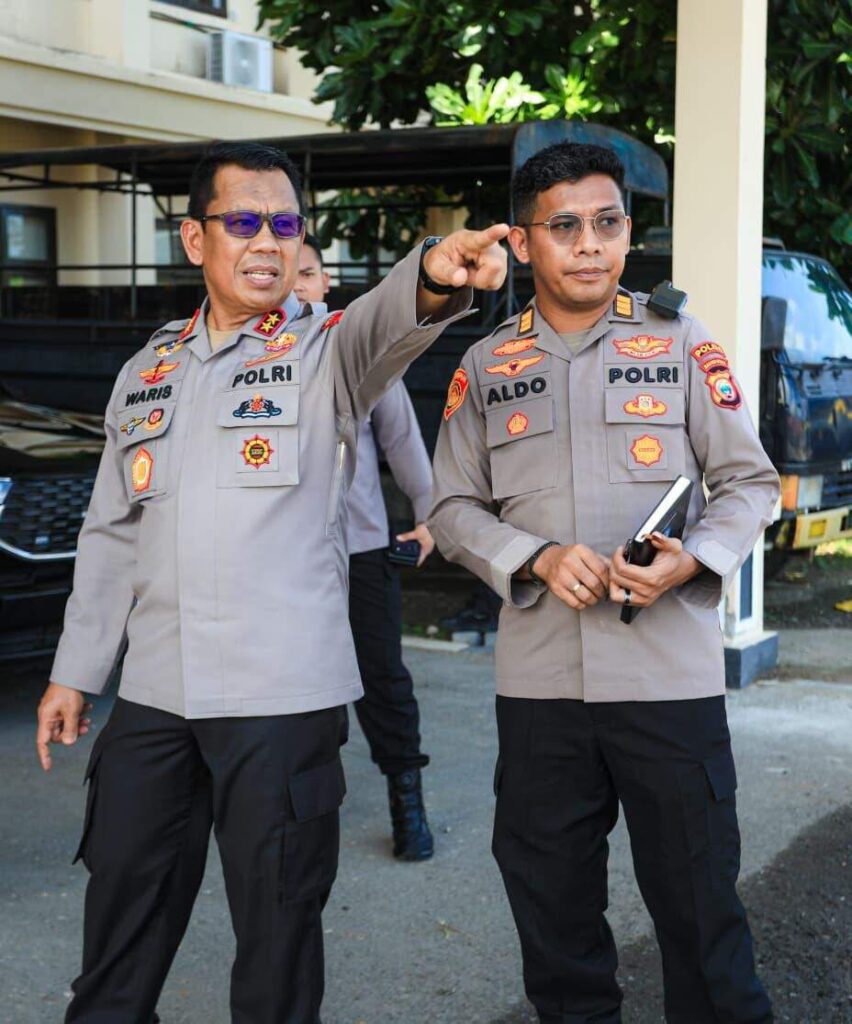 AKP Aldolfian Elisa Paka, S.Tr.K., S.I.K. dalam kegiatan resmi kepolisian dengan sikap profesional