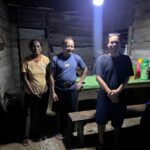 Perjalanan dengan suasana hangat bersama orang-orang yang ditemui di sepanjang jalan