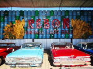 Komunitas budaya kustom berkumpul dalam ajang IGNITION BALI.