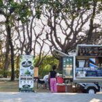 Coco jelly dalam kelapa segar di Peninsula Nusa Dua.