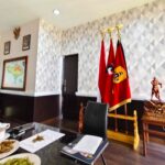 Ruang kerja Dansat yang menyimpan jejak sejarah dan pergantian kepemimpinan.