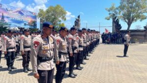 110 personel Satbrimob Polda Bali berangkat membawa misi kemanusiaan ke Kalimantan Barat.