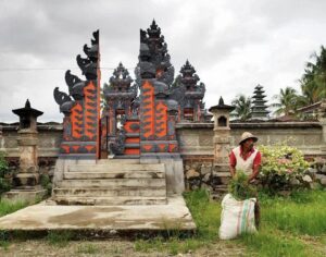 Masyarakat Bali di Paguyaman Wonosari, Gorontalo.
