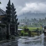 Musim hujan diprediksi mulai terjadi di sejumlah wilayah Indonesia pada November 2026.