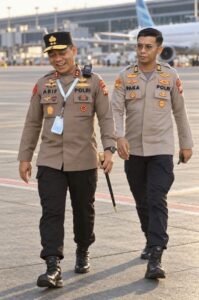 Aldo mendampingi Kapolda Maluku Utara Irjen Pol. Arif Budiman dalam pelaksanaan tugas kepolisian.