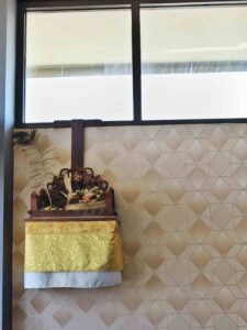 Pelangkiran sebagai simbol keyakinan, tradisi, dan hubungan harmonis manusia dalam kehidupan masyarakat Bali.