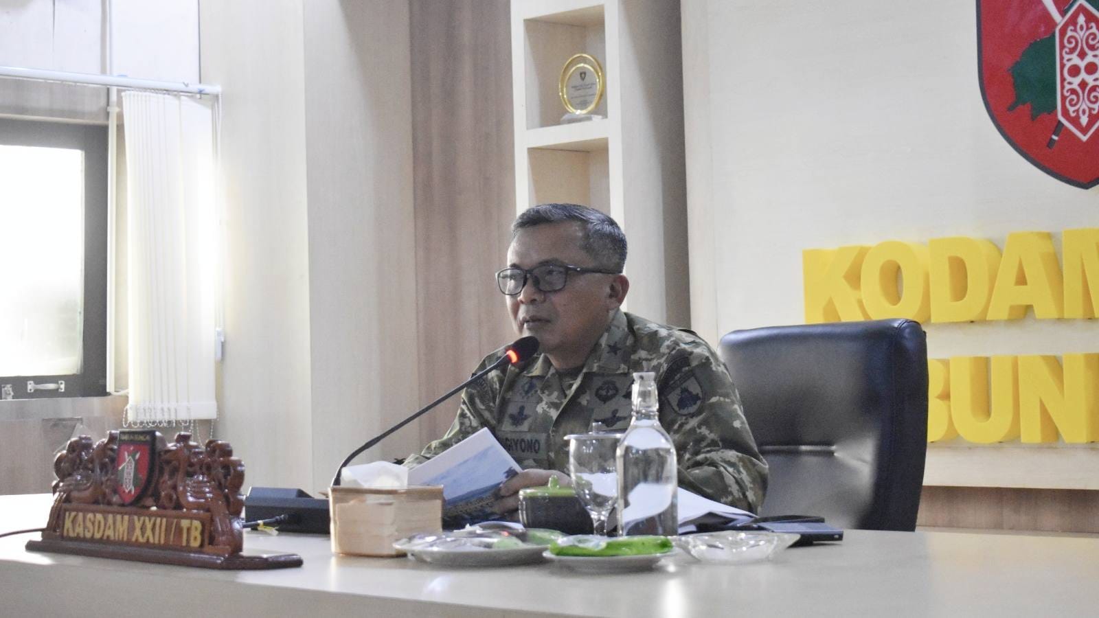 Kasdam XXII/Tambun Bungai menekankan pentingnya sinergi dan koordinasi untuk memenuhi kebutuhan satuan.