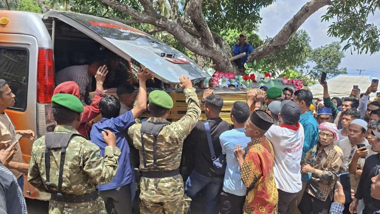 Prosesi penghormatan terakhir untuk prajurit Tentara Nasional Indonesia yang telah gugur atau menuntaskan masa pengabdiannya.